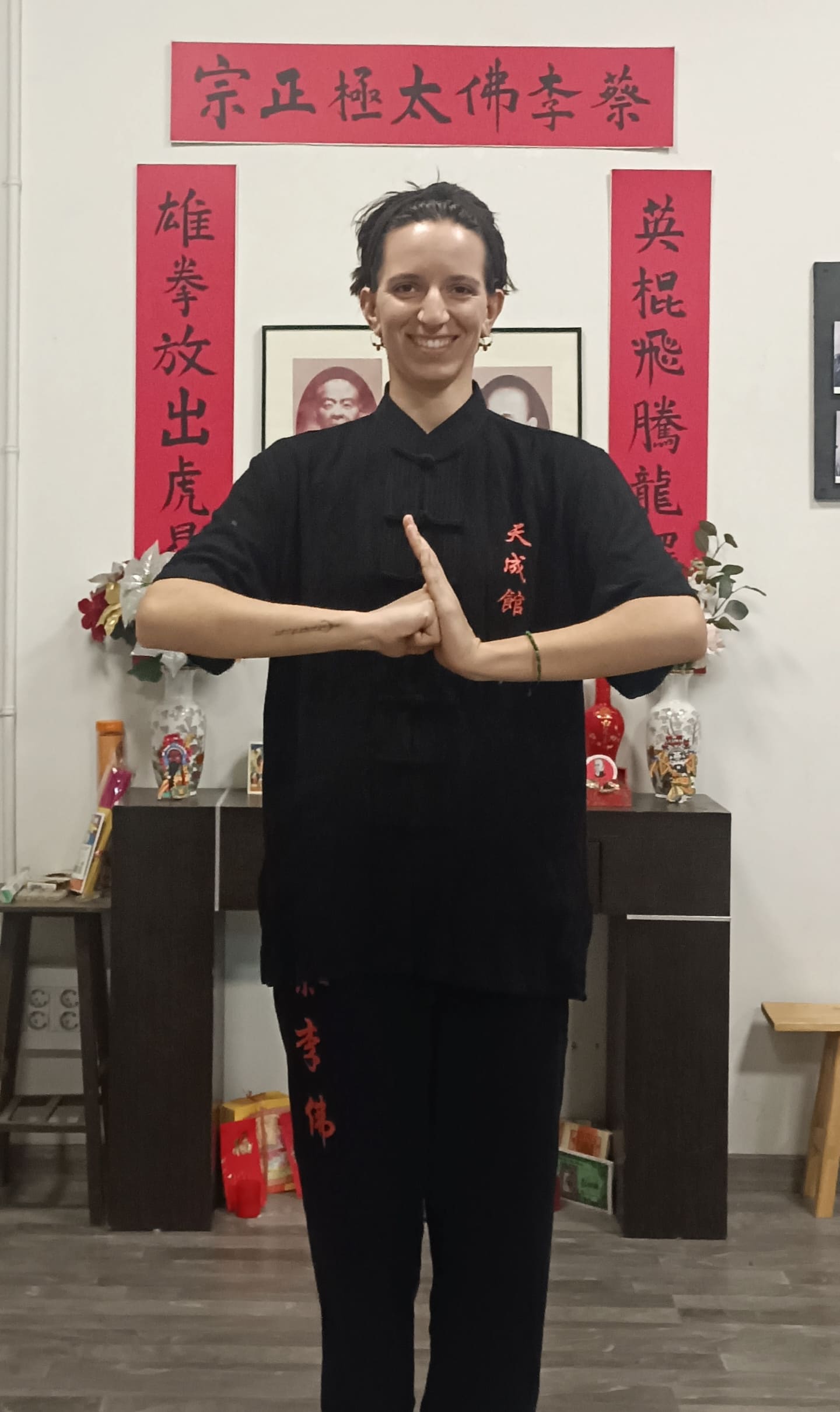 Bao Quan Li, con la palma estirada